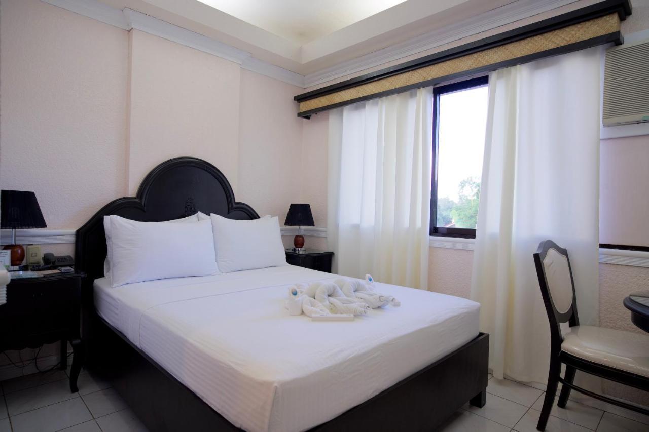 Dao Diamond Hotel&Restaurant Città di Tagbilaran Esterno foto