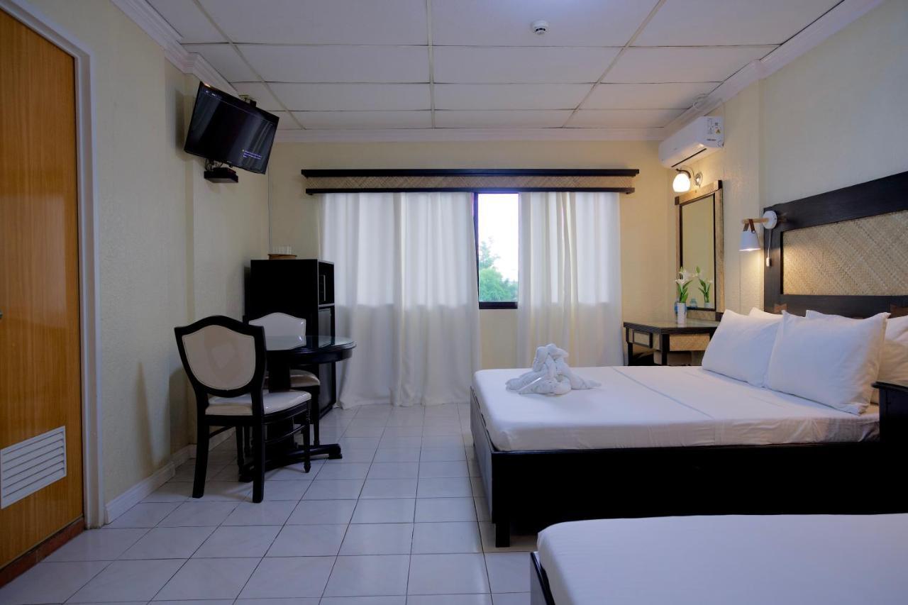 Dao Diamond Hotel&Restaurant Città di Tagbilaran Esterno foto