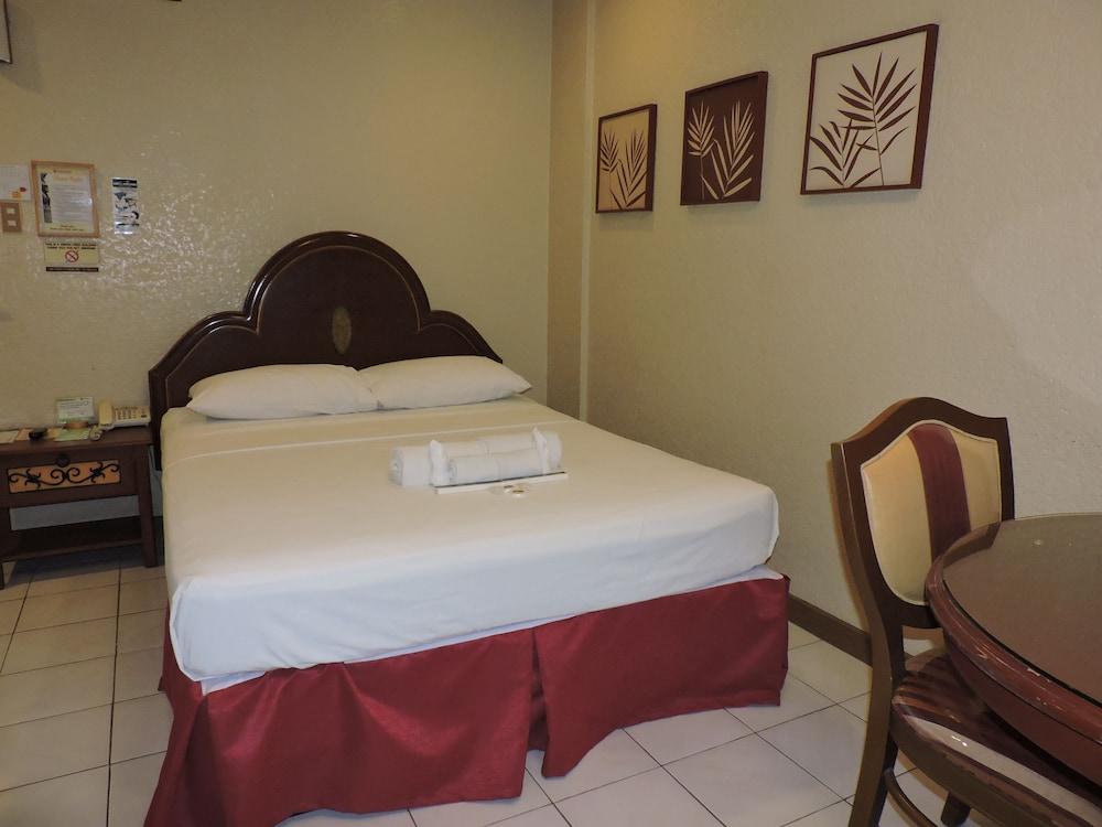 Dao Diamond Hotel&Restaurant Città di Tagbilaran Esterno foto